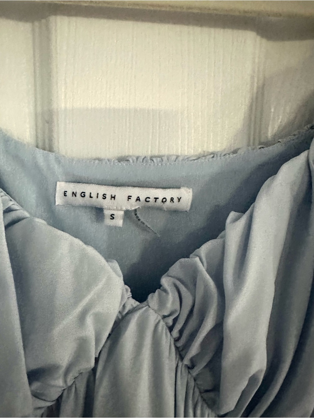 English Factory Dress - Picture 4 of 4
